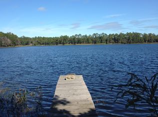 592 Higginbotham Lake Rd, Hawthorne, FL 32640