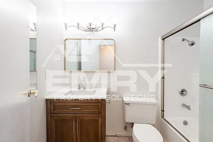 9781 Karmont Ave — Photo 29