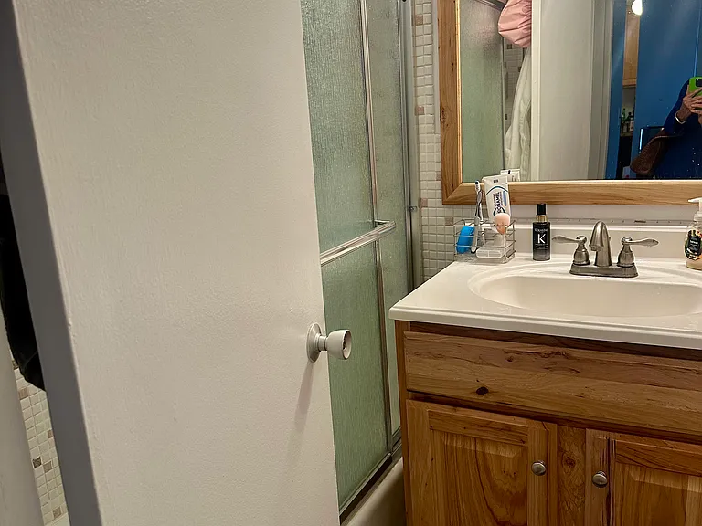 2100 Linwood Ave #3F — Photo 9