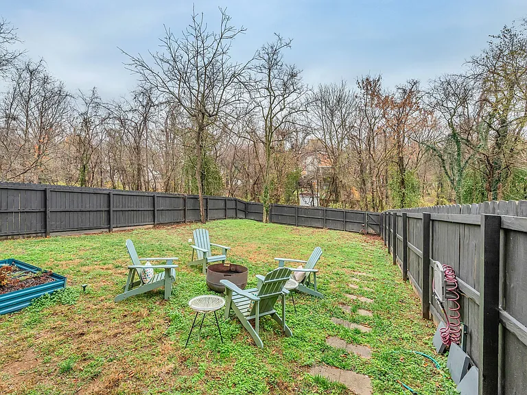 807B Porter Rd — Photo 22