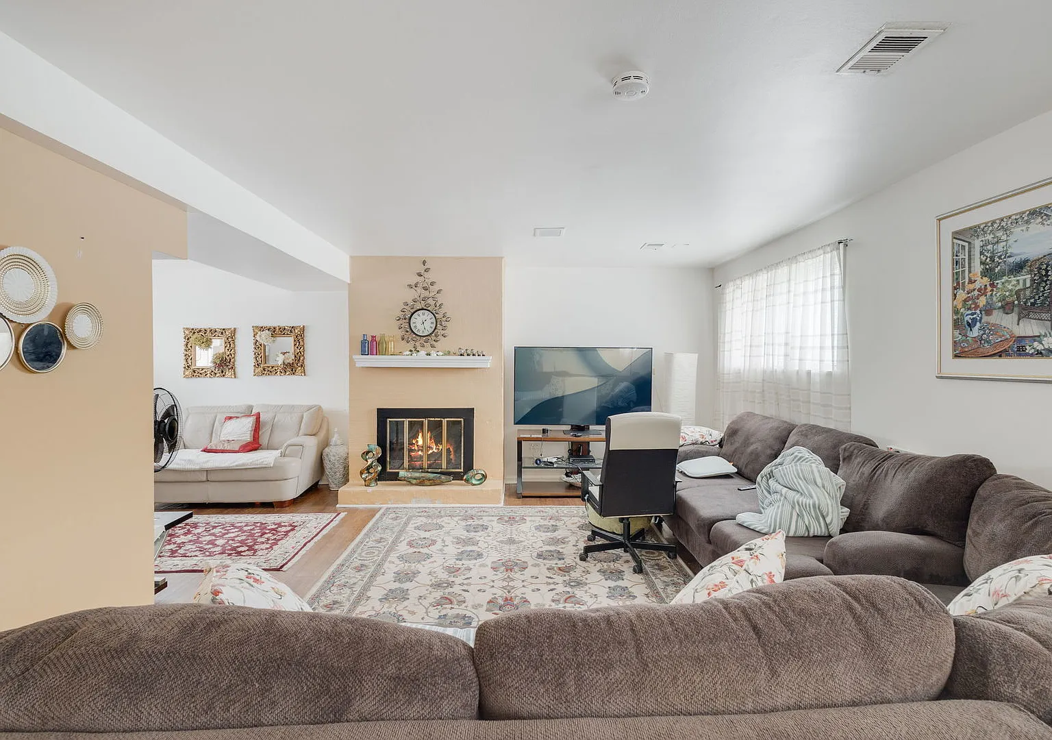 4 bed, 1260 sqft, $3,500 — Photo 2