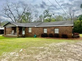 61 4th Ave, Milan, GA 31060