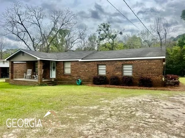 61 4th Ave, Milan, GA 31060