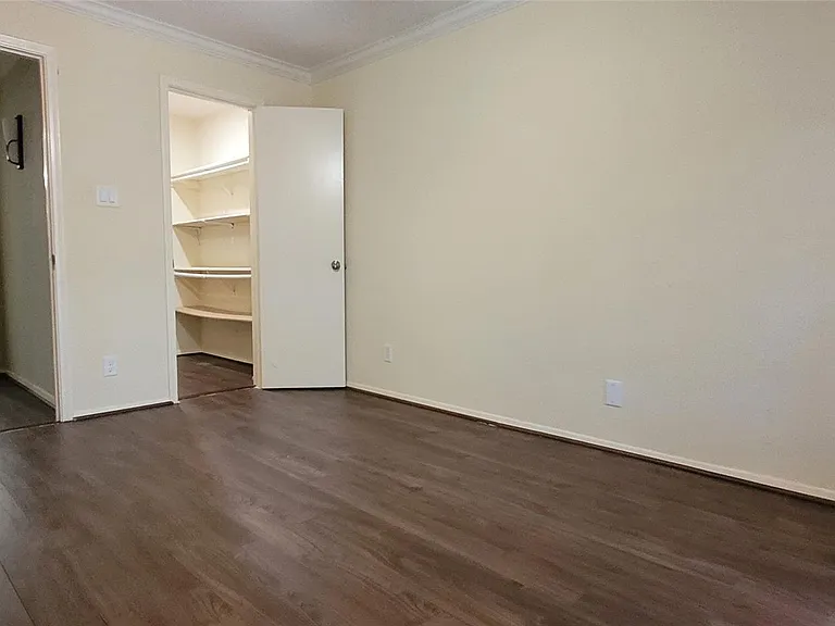 9700 Leawood Blvd #1410 — Photo 16