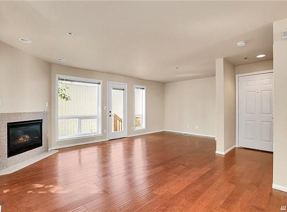 4th image of 2801 NE 130th St APT A101