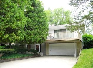 520 Maunesha Dr, Marshall, WI 53559