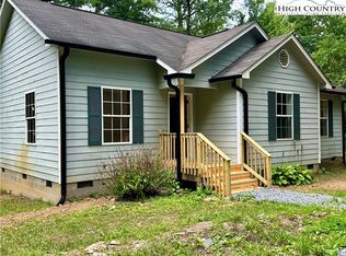 1482 Humpback Mountain Rd, Spruce Pine, NC 28777