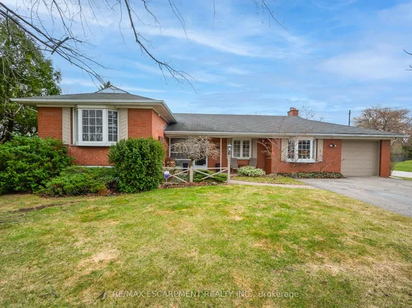 345 Sandlewood Rd, Oakville, ON L6L 3S1