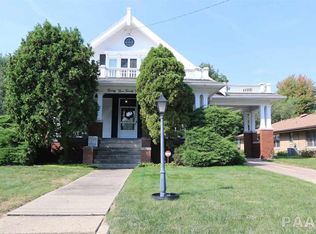 2323 N Prospect Rd, Peoria, IL 61603