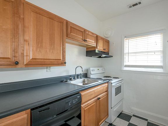 Sunny kitchen