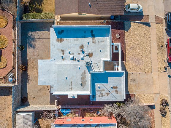4th image of 212 Flynn Dr