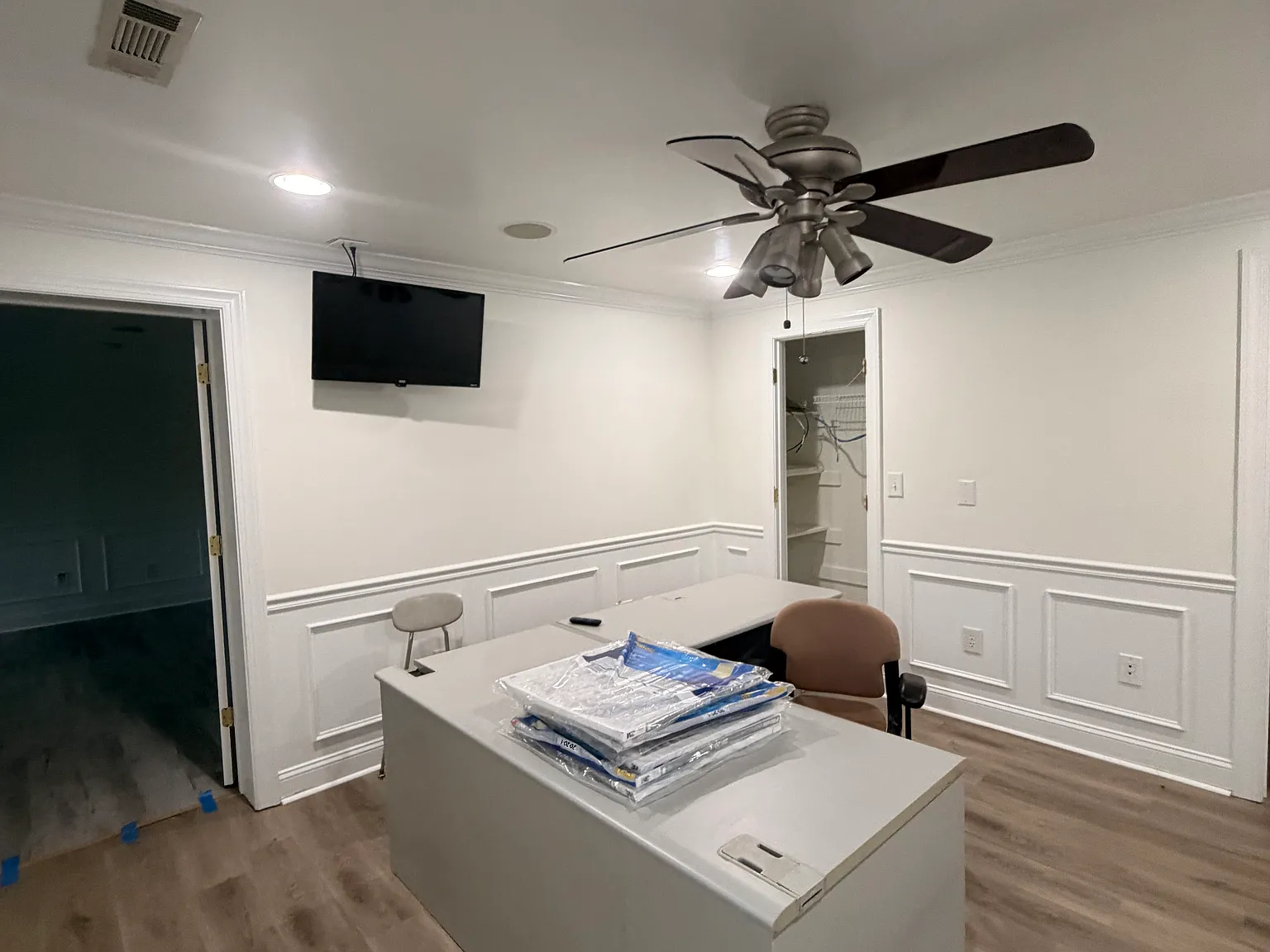 3 bed, 1.5 bath, $2,800 — Photo 2