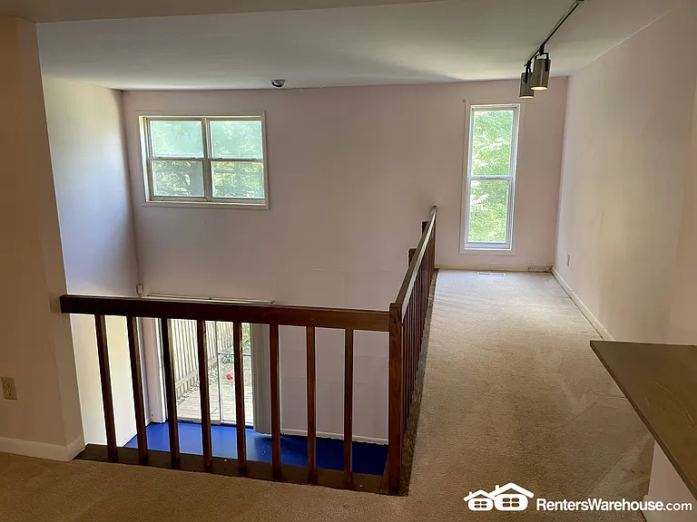 9923 Valley Park Dr — Photo 6