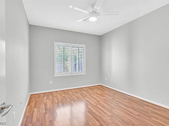 4th image of 2216 Twin Falls Dr