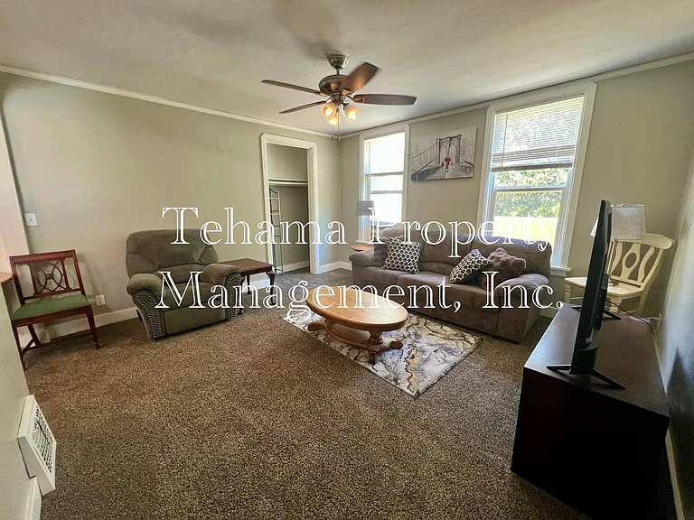 1051 Washington St — Photo 31