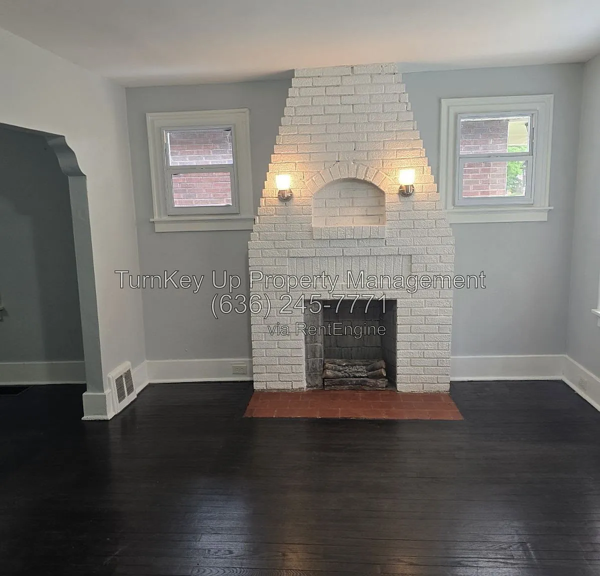 2 bed, 1.0 bath, 920 sqft, $1,200 — Photo 2