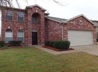 802 Medina Dr, Arlington, TX 76017