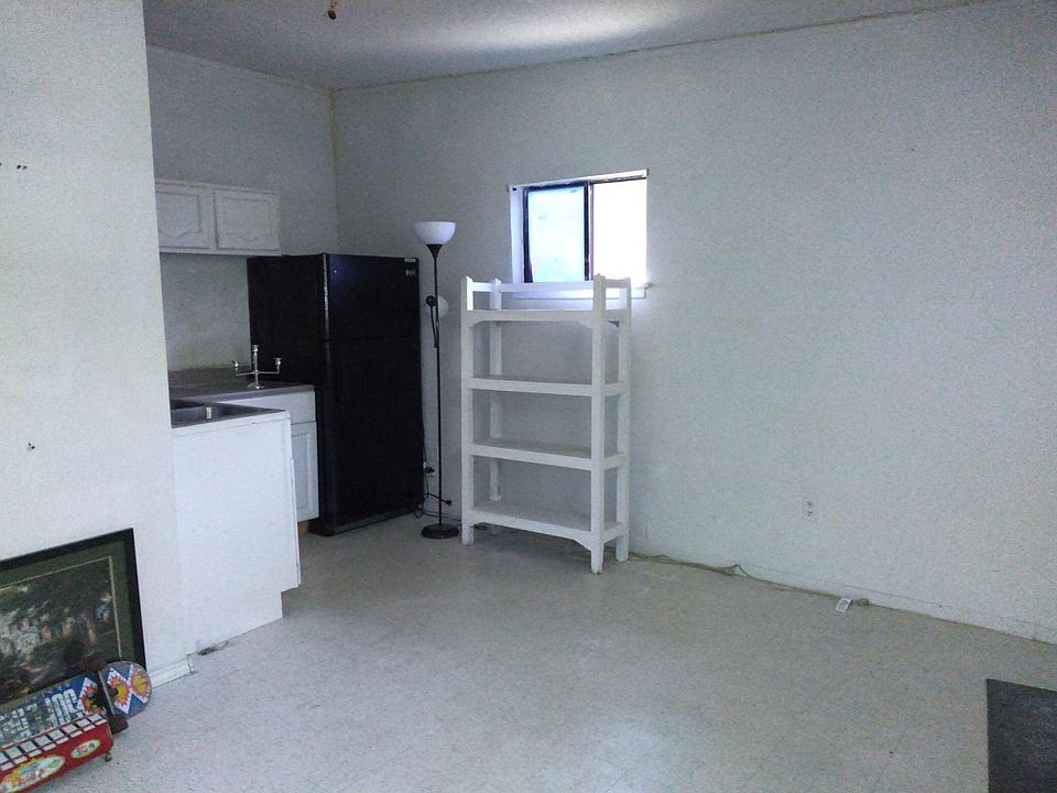 2nd image of 4800 W Martin St #2
