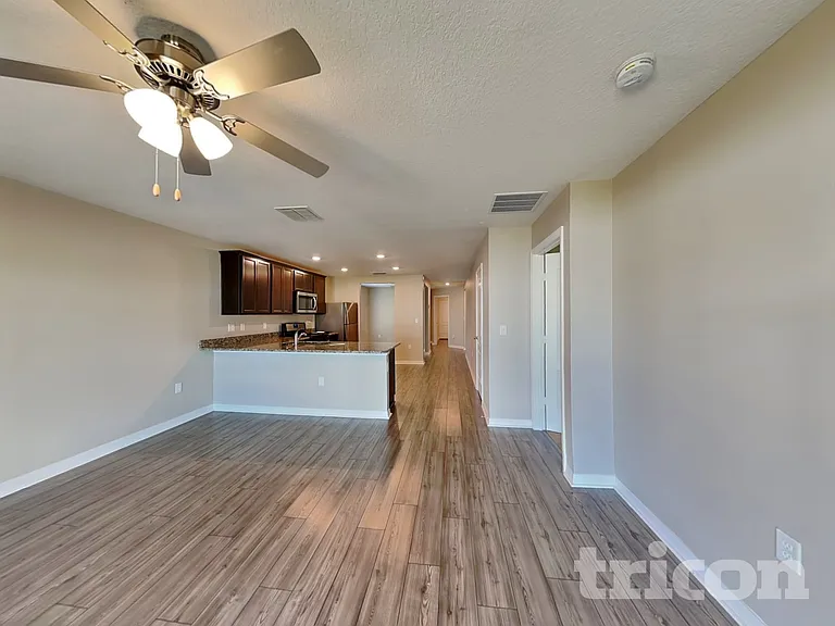 449 Kensington View Dr — Photo 3