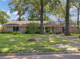 112 Forest Ridge Ct, Brandon, MS 39042