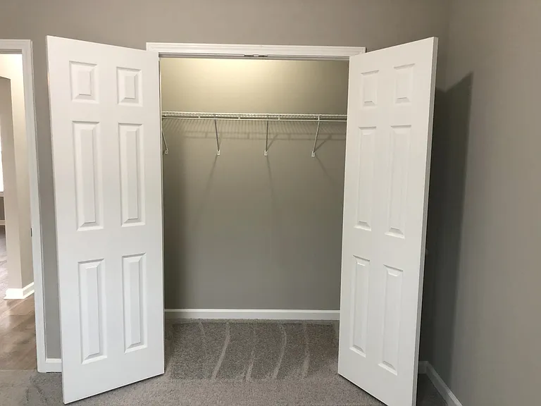 261 Charlotte Cir — Photo 9