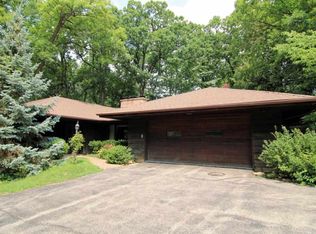 2640 Landstrom Rd, Rockford, IL 61107