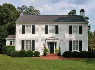 1648 Riverside Dr, Gainesville, GA 30501