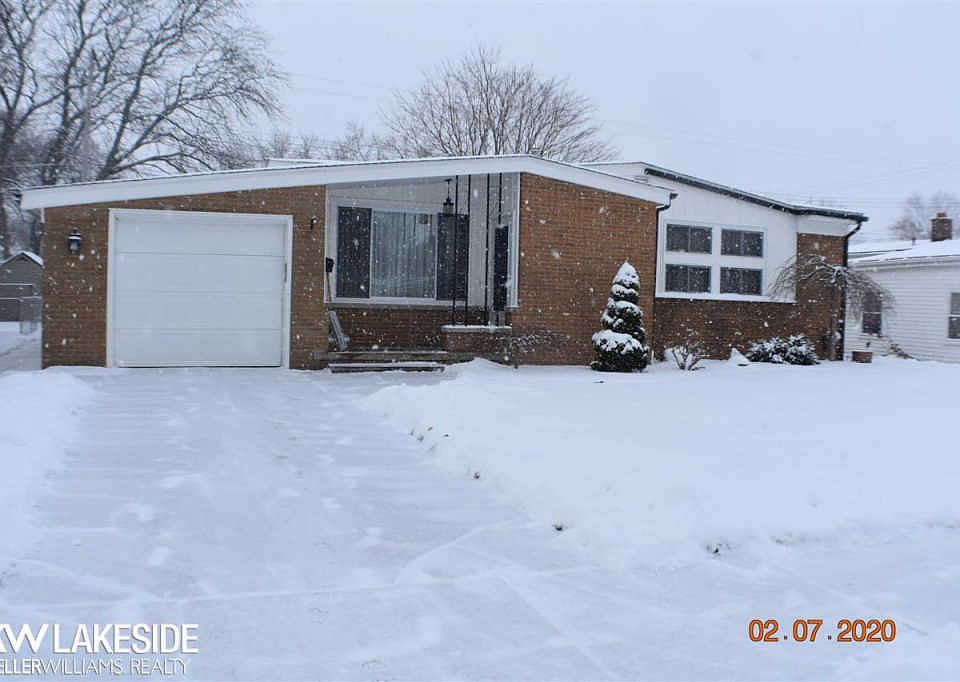 1st image of 22606 Avalon St