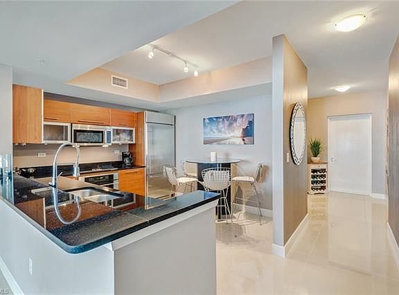 4th image of 3000 Oasis Grand Blvd APT 2705