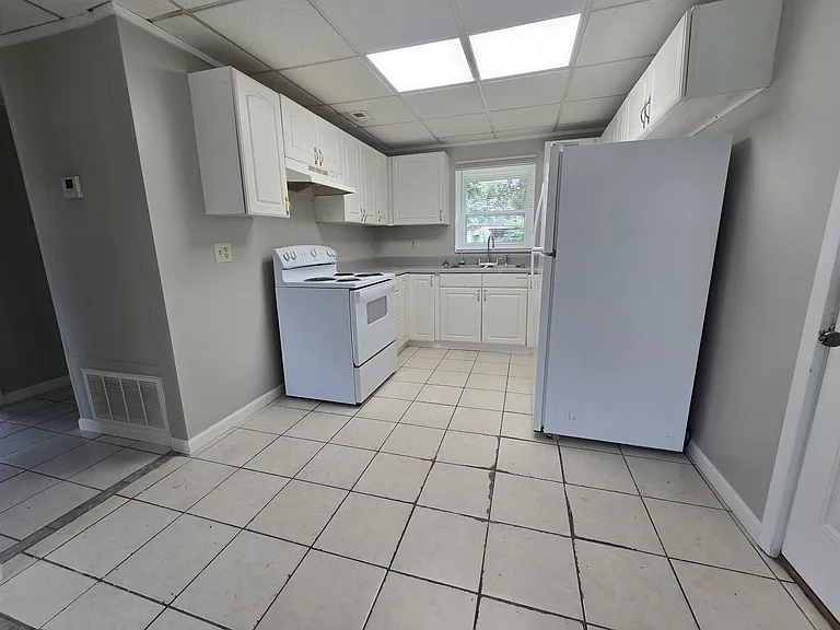 56 Norwood Dr — Photo 6