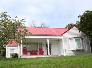6281 Pike Rd, Saint Marys, WV 26170