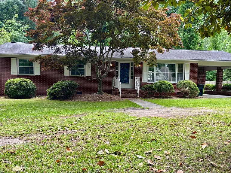 1209 Green Springs Rd — Photo 2