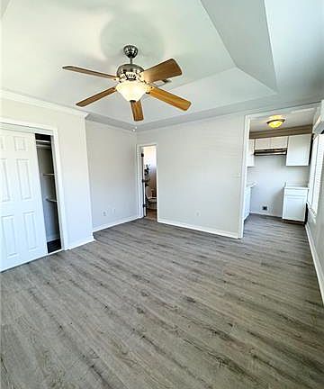 2nd image of 5718 Vermillion Blvd #B