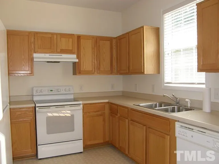 2709 Alder Ridge Ln — Photo 4