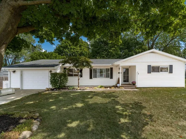 876 Lincoln Dr, Circleville, OH 43113