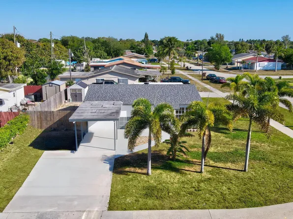 307 NW 4th Place, Deerfield Beach, FL 33441