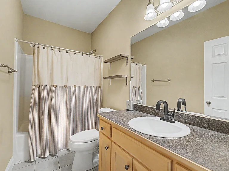 2nd Bathroom