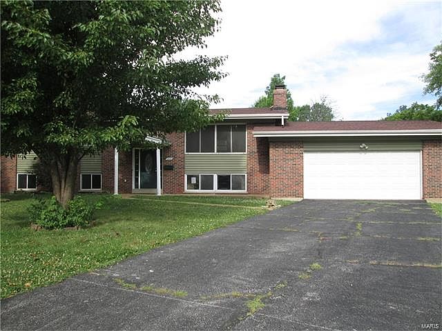 1st image of 2421 Canter Ct