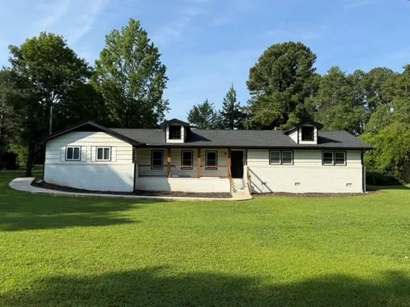 201 Lockring Dr SW, Lilburn, GA 30047
