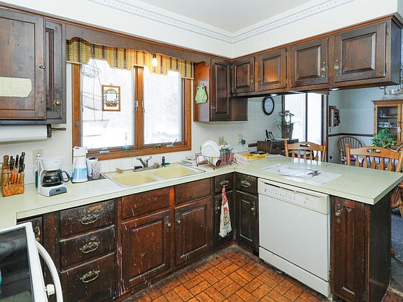 51751 Hutchinson Rd-106