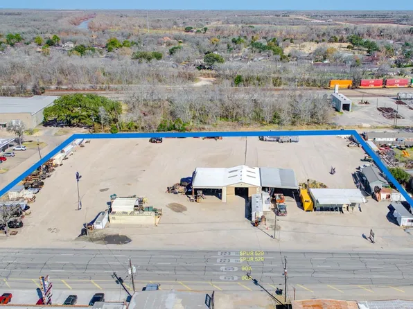 1215 Avenue H, Rosenberg, TX 77471