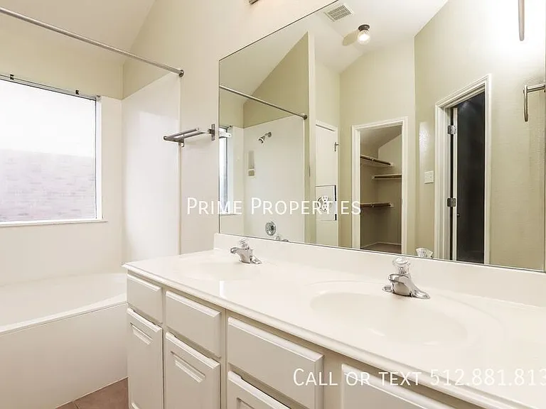 20521 Buteo St — Photo 10