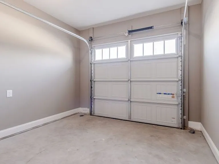 Landrum Place — Photo 21