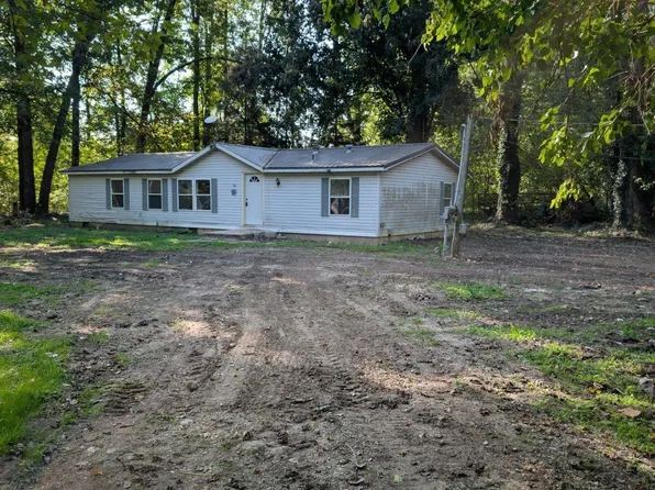740 W Easy St, Pleasant Lake, IN 46779
