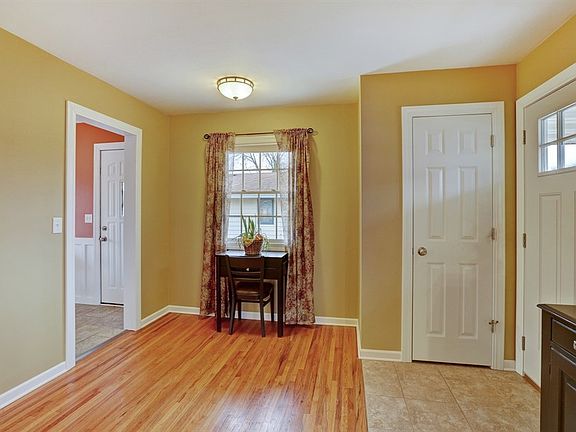 4th image of 10685 Jefferson St NE