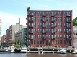 141 N Water St APT 12, Milwaukee, WI 53202