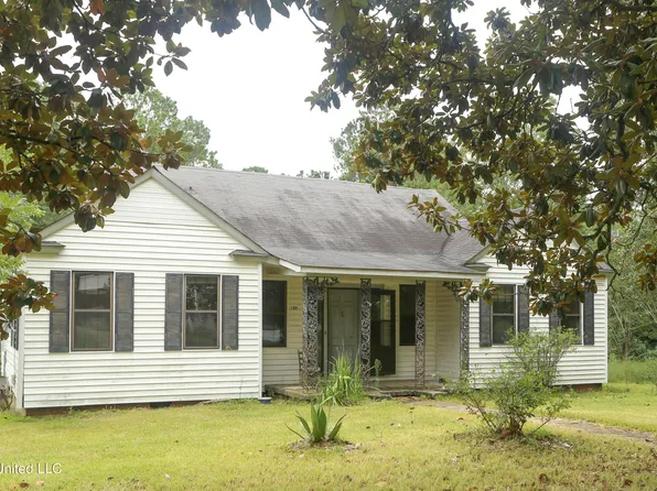 156 Jackson St, Hazlehurst, MS 39083
