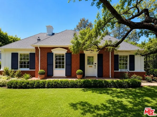 351 Veteran Ave, Los Angeles, CA 90024