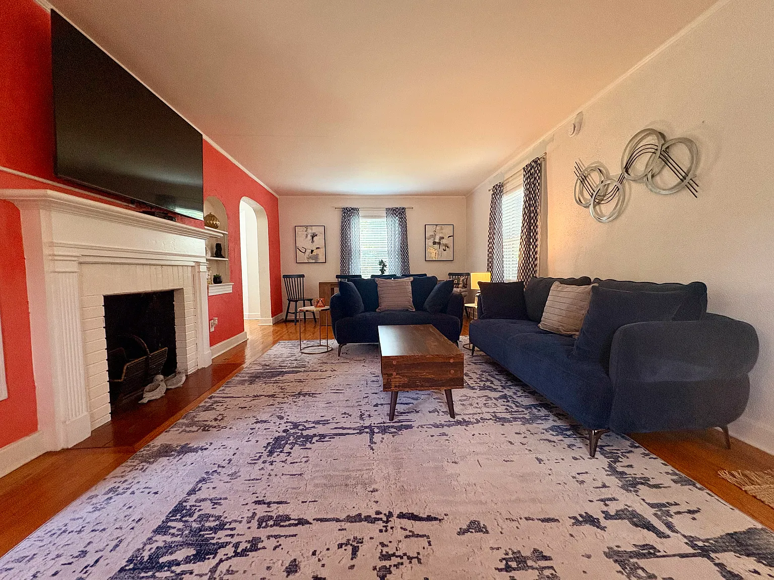 3 bed, $3,000 — Photo 4