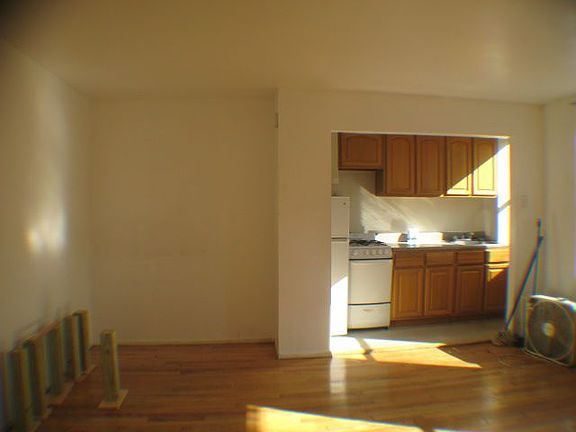 4th image of 7158 Austin St APT 4C